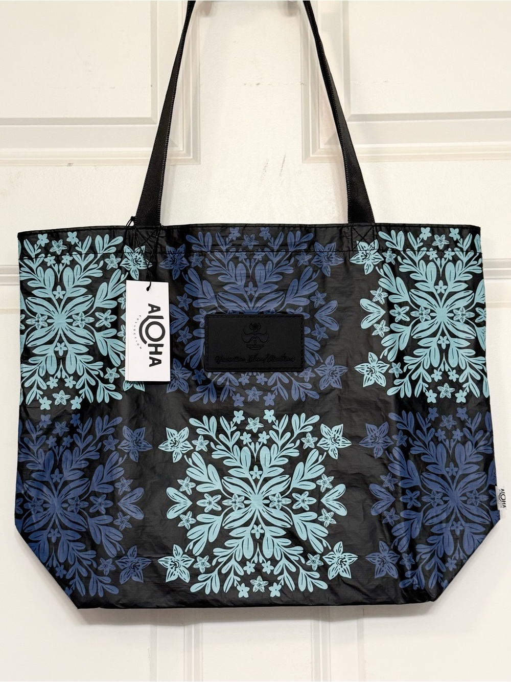 NWT ALOHA Collection x Hawaiian Island Creations Exclusive Akulikuli Tote